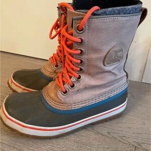 Women’s SOREL Winter Boots with Orange Laces